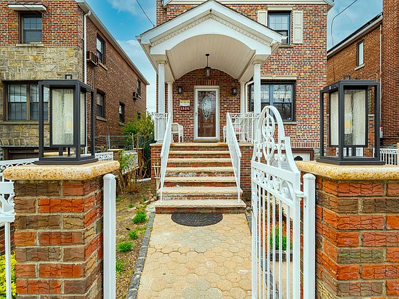 5th image of 1526 Waring Ave
