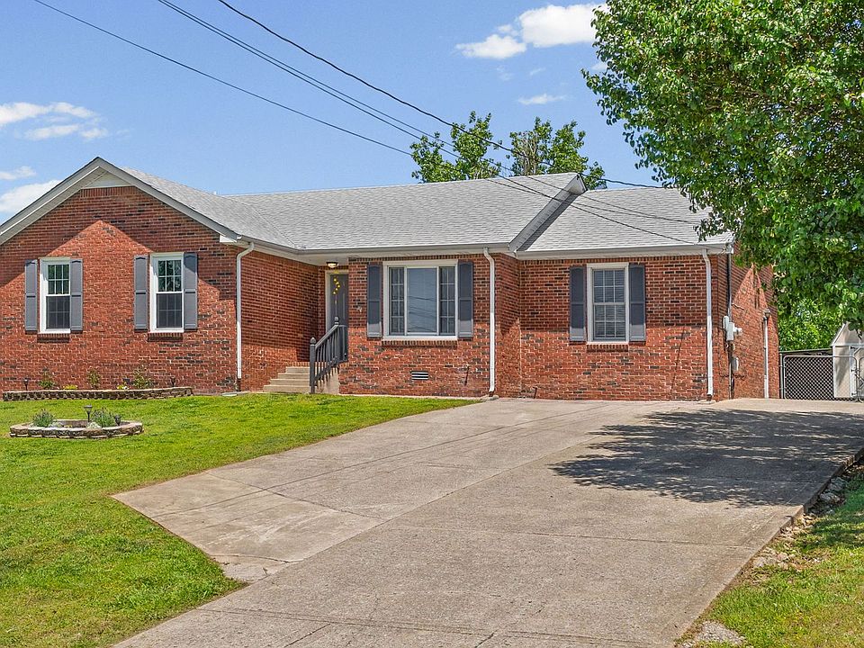 1st image of 1409 Janet Way Dr