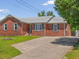 1409 Janet Way Dr, Clarksville, TN 37042