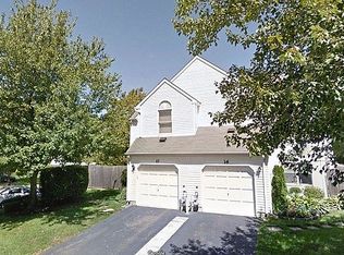 17 Bukiet Ct, Freehold, NJ