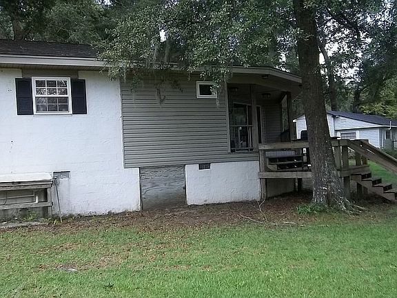 Back of house looking at lak