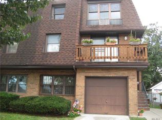 4032 Clearview Expy, Bayside, NY 11361