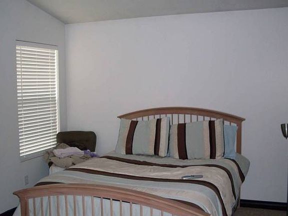 5th image of 74 N Kintail St
