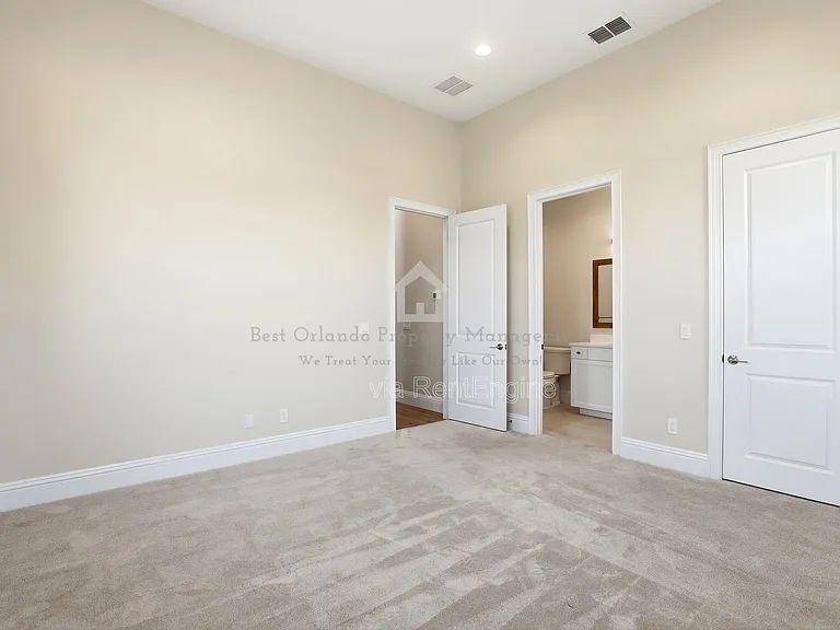 705 Largovista Dr — Photo 32