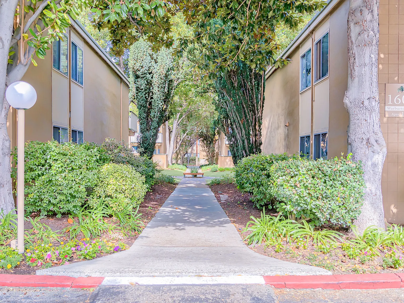 Greenpointe — Photo 1