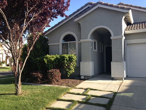 2nd image of 289 Bettencourt Dr