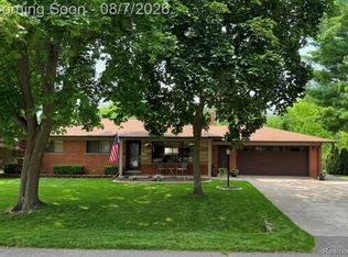 7481 Flickinger Dr, Shelby Township, MI 48317