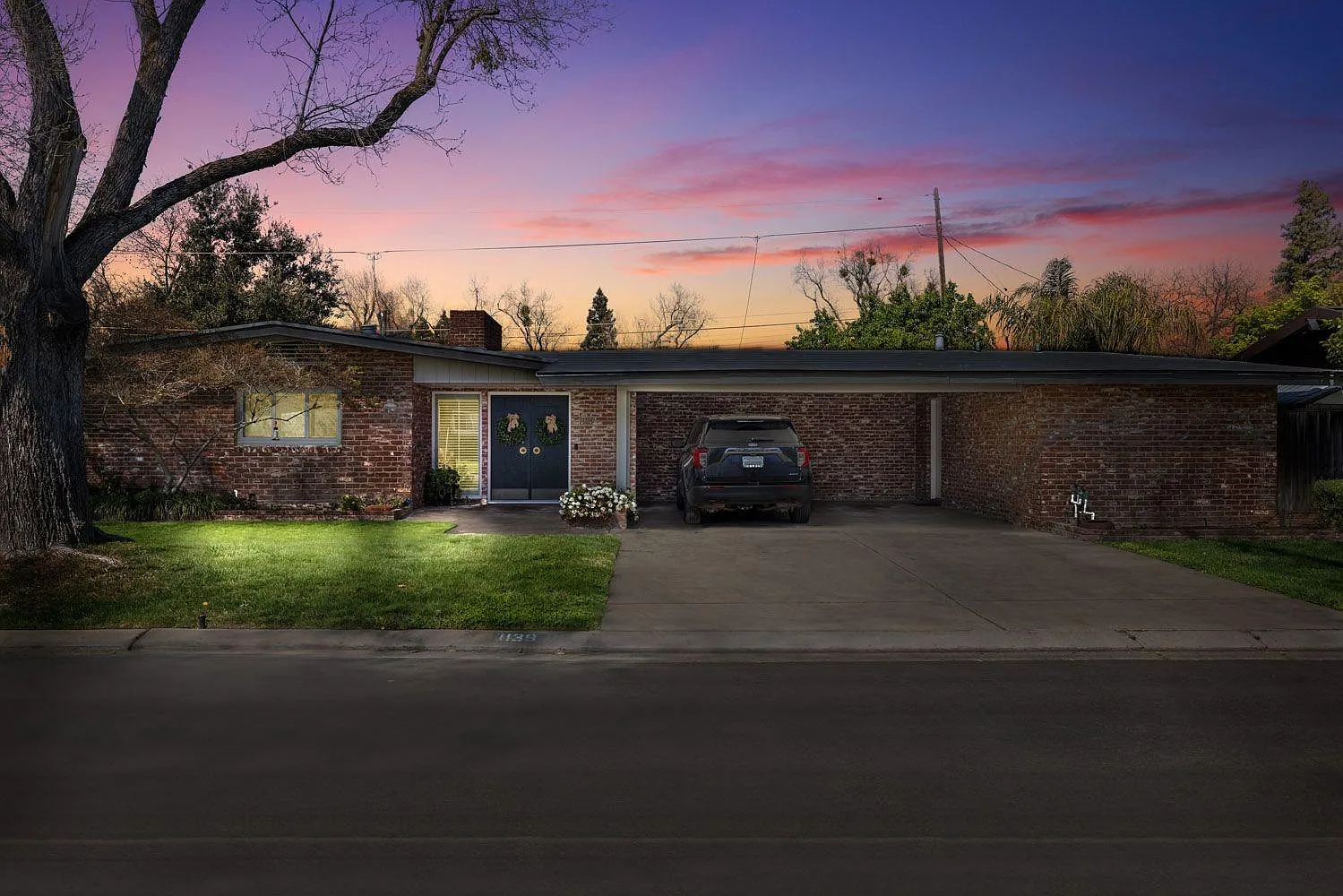 1139 Purdue Ave photo 1