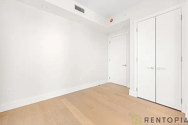 Bedroom, photo 5