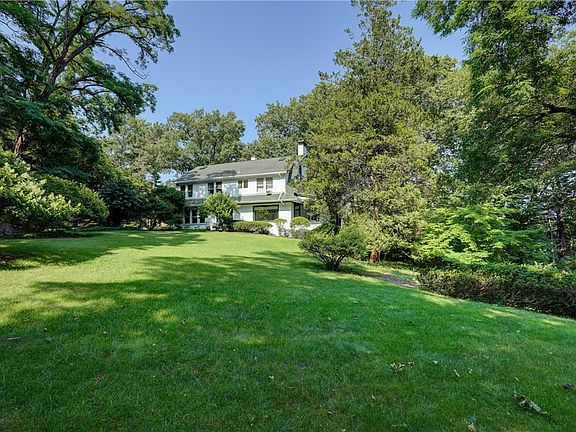 3rd image of 1730 Highland Ave