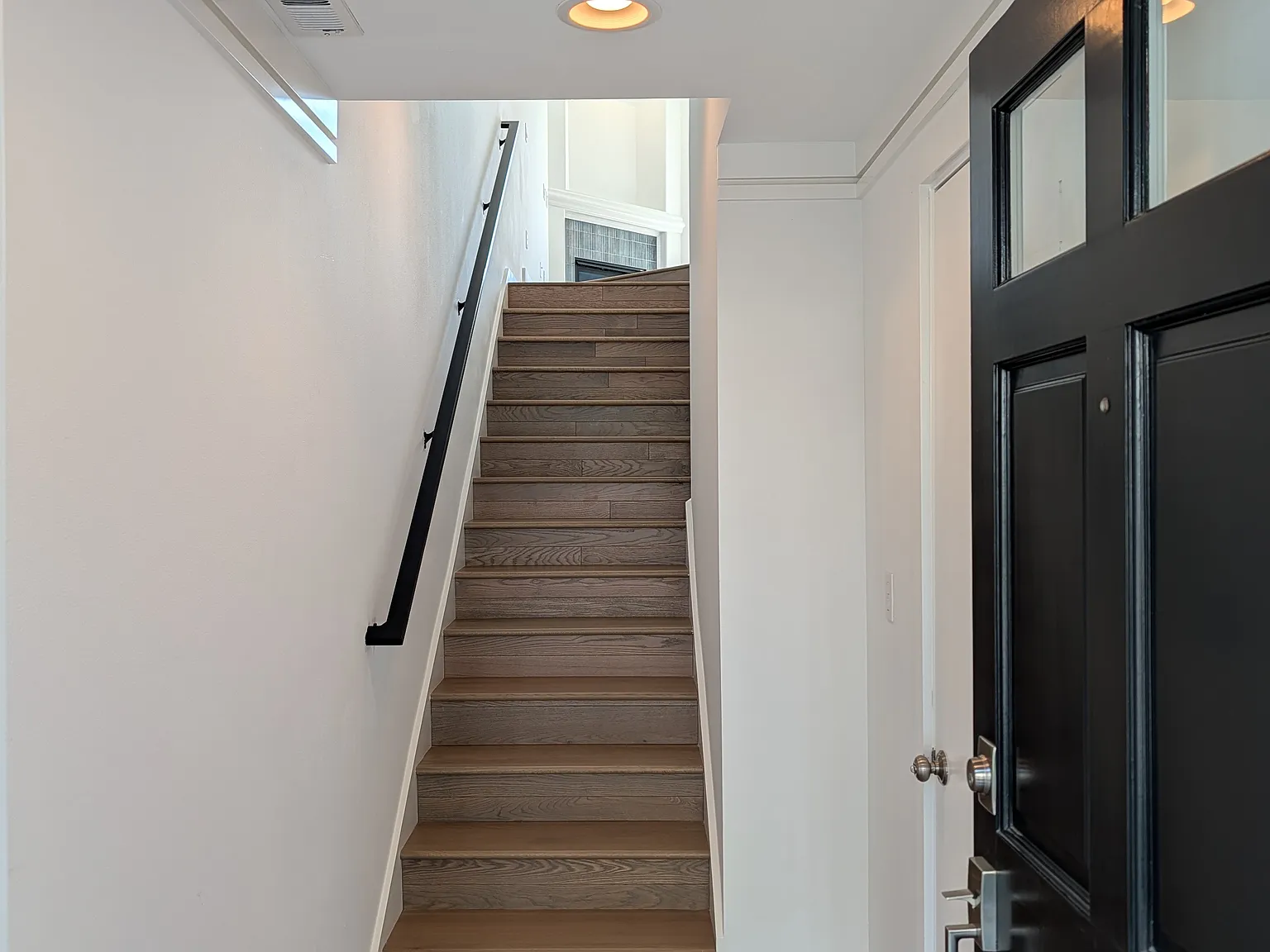 3 bed, 1327 sqft, $4,500 — Photo 4