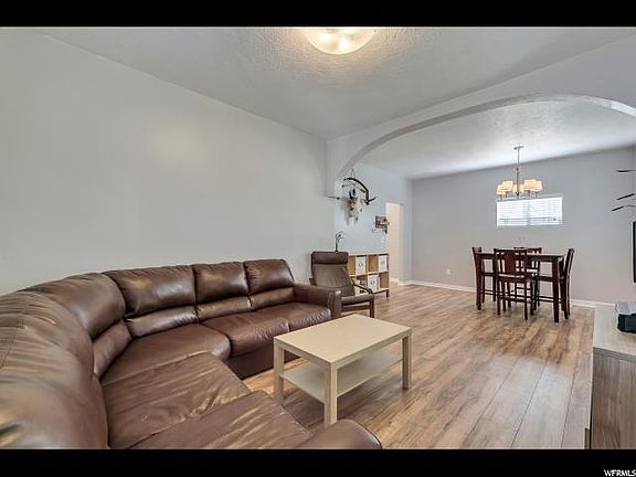 4th image of 846 W Arapahoe Ave