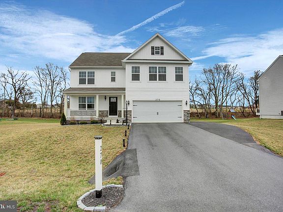 5th image of 270 Paradise View Dr