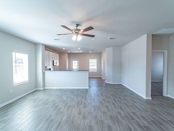 2nd image of 161 Arches Dr