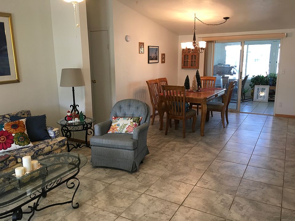 1st image of 750 Hollyhill Ct