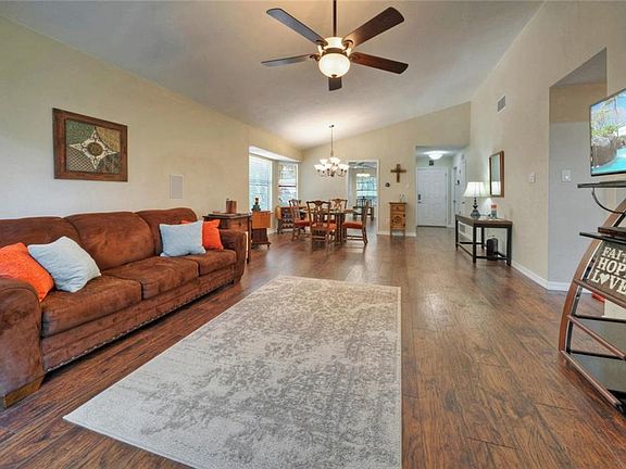 5th image of 2801 Norfolk Dr