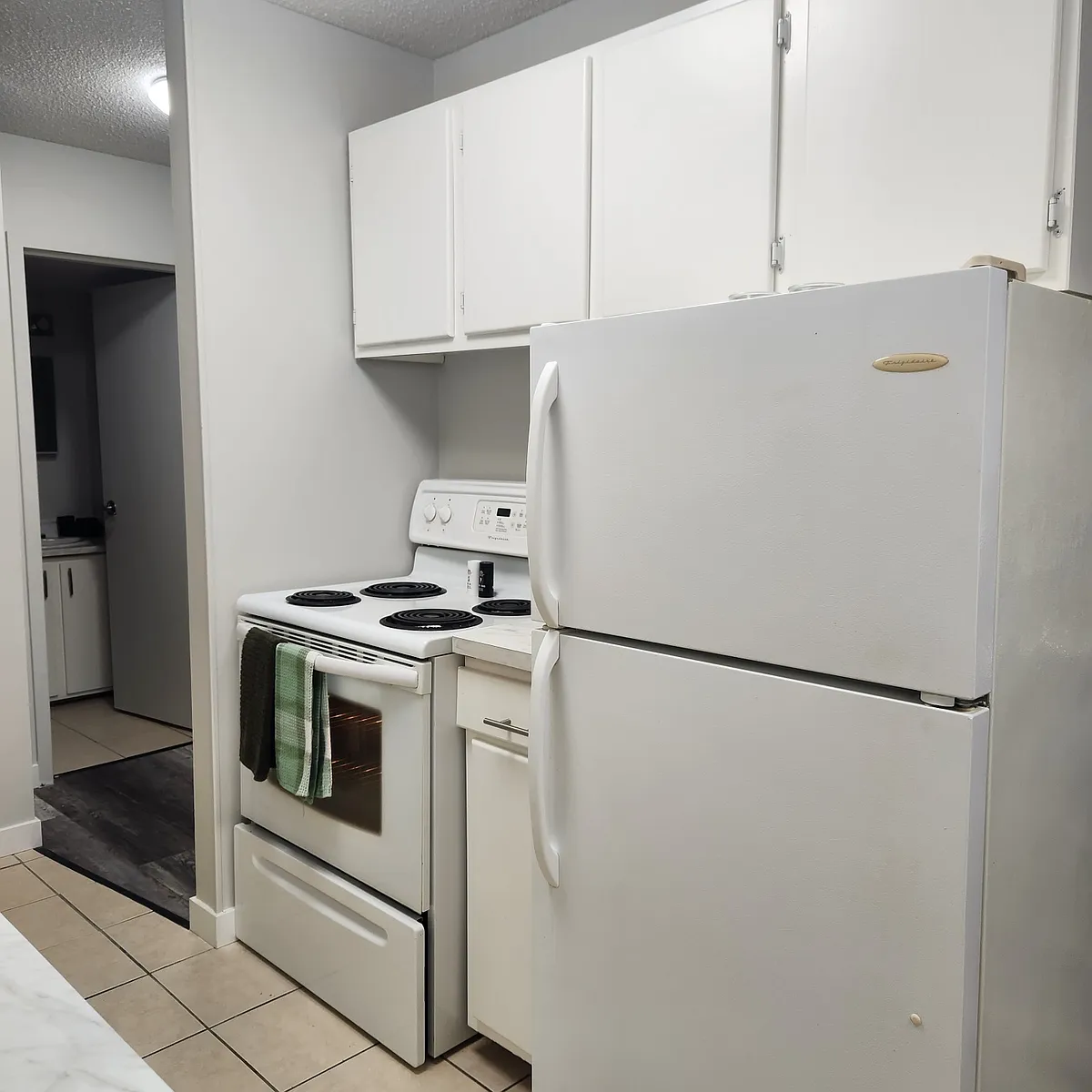 Building Photo - 3811 54th Ave #203