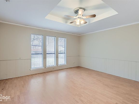 4th image of 2514 Amy Ave