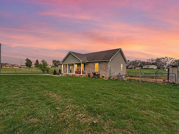 2nd image of 129 Patriot Cir