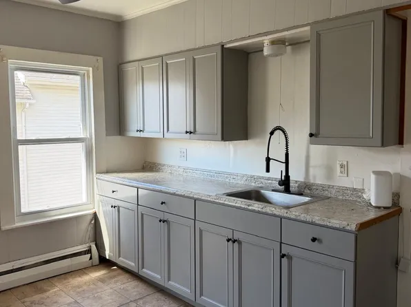 25-27 Clover St #2, Ansonia, CT 06401