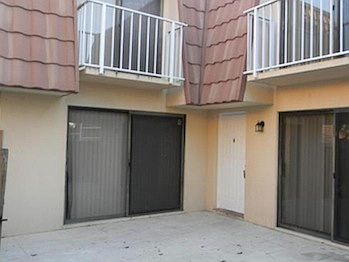 1st image of 556 Green Springs Pl
