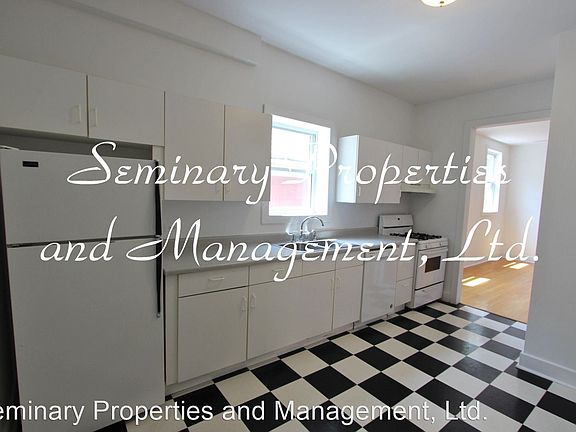 4th image of 3311 N Hoyne Ave #2F