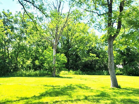 4th image of 38630 N Sheridan Rd