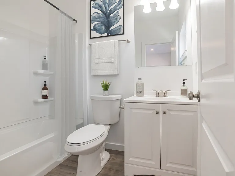 834 N Broad St #3 — Photo 6