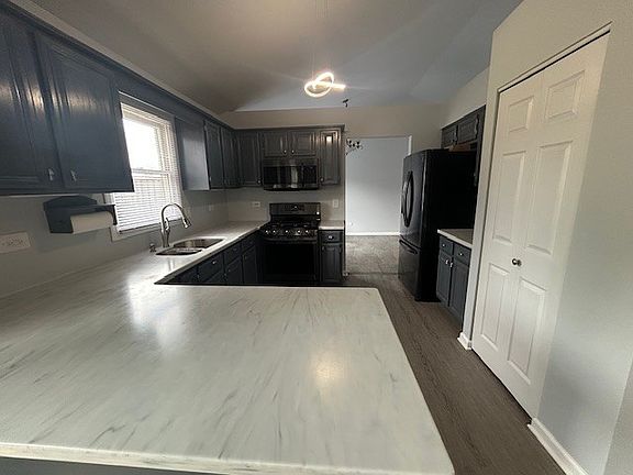 4th image of 24014 W Heather Ct