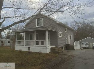 1007 Water St, Eaton Rapids, MI