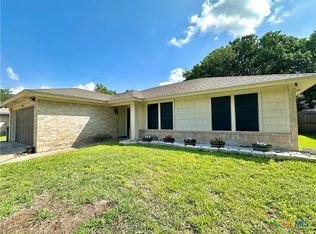 209 Roanoke Dr, Victoria, TX 77904