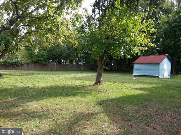 4th image of 317 Jefferson Ave