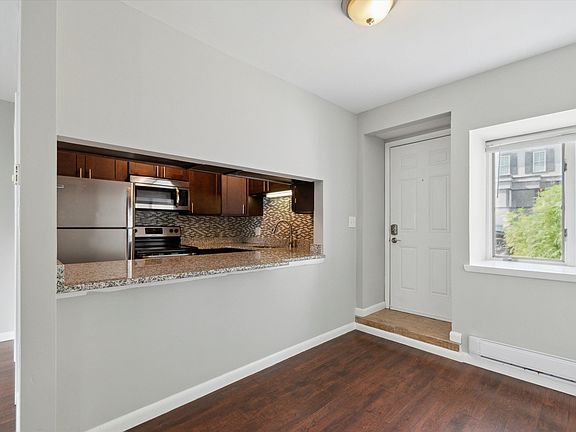 2nd image of 15 Peck Pl #1A