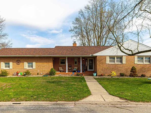 295 Southgate St, Lincoln, IL 62656