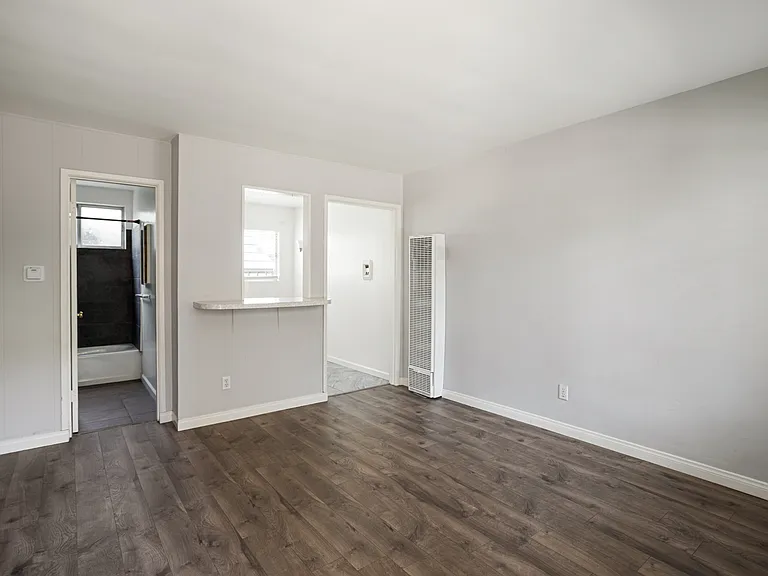 1619 Lucile Ave #2 — Photo 4