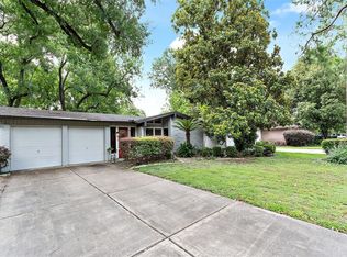 1138 Wisterwood Dr, Houston, TX 77043