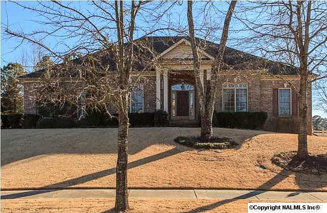 1st image of 98 Holbrook Dr