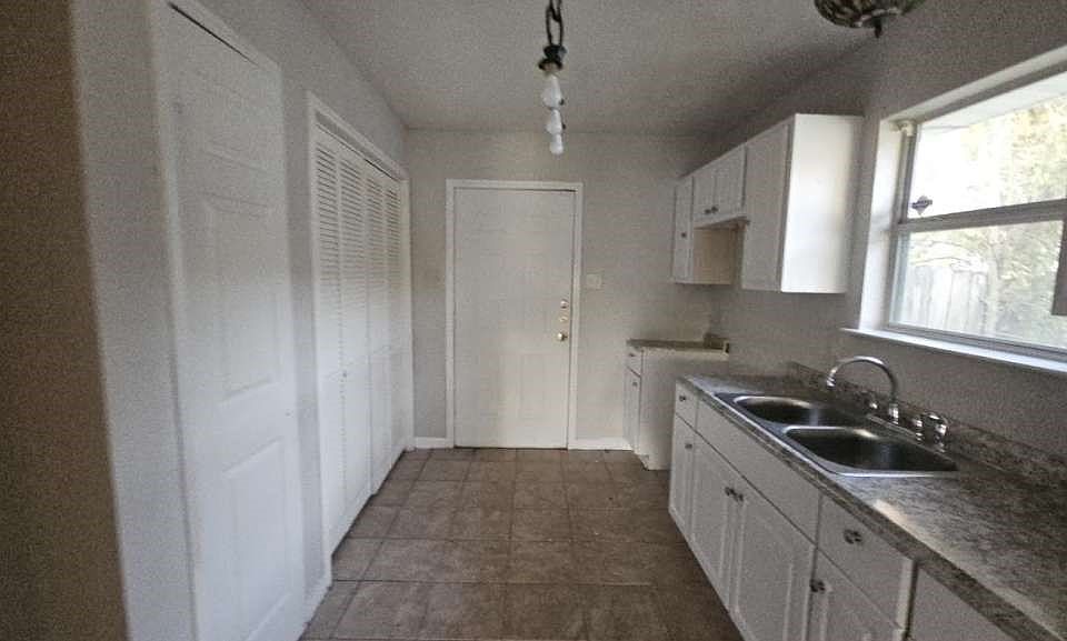1st image of 11919 Greenmesa Dr #11919