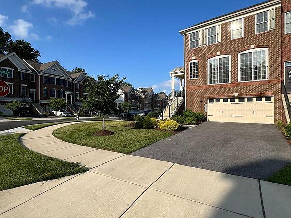 2nd image of 3600 Martingale Rd