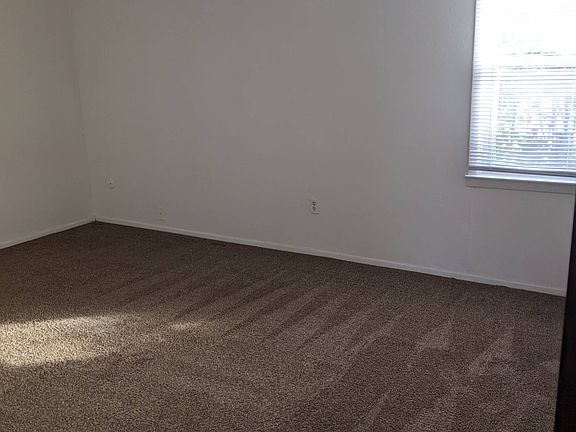 5th image of 320 Pearl St APT 5