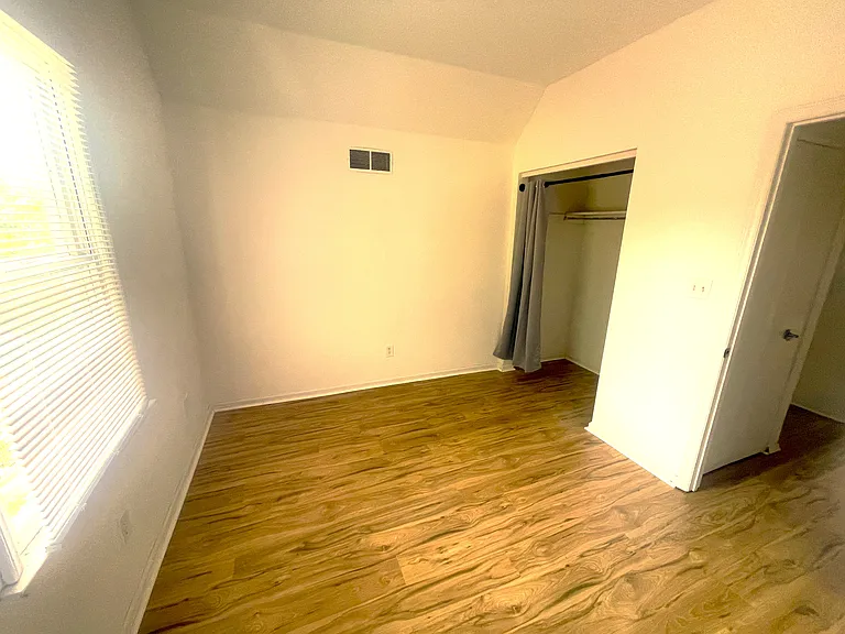 712 Troy Trl — Photo 14