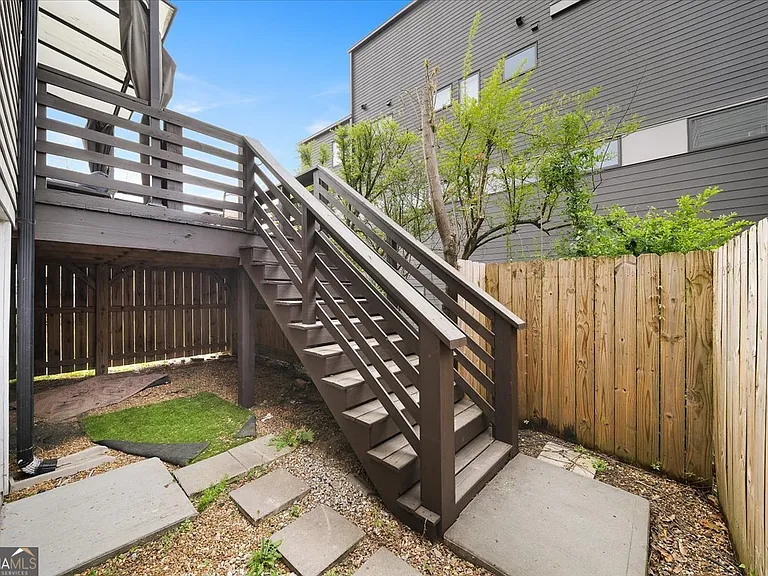 655 McGruder St NE — Photo 16