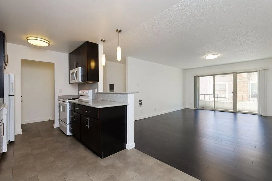 Floor plan 205