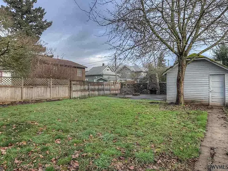 480 20th St NE — Photo 21