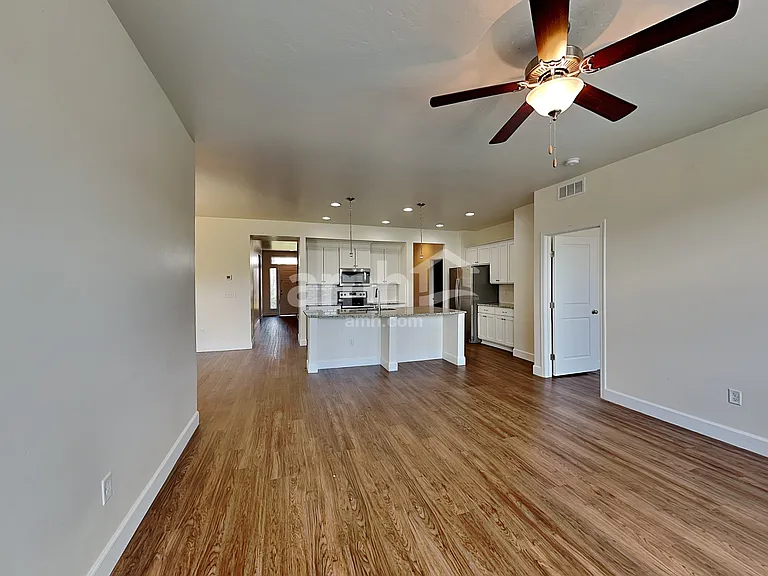 1519 S Horton St — Photo 6