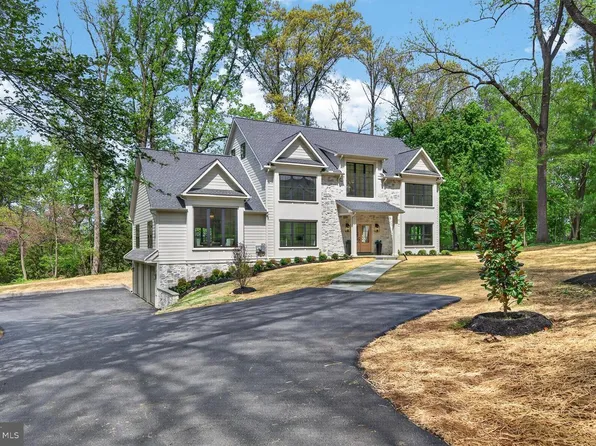 828 Summit Rd, Narberth, PA 19072