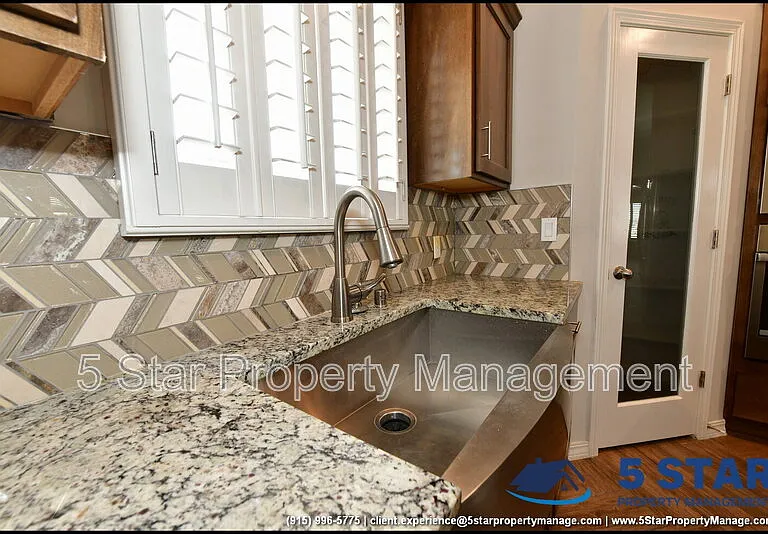 6933 Copper Town Dr — Photo 5