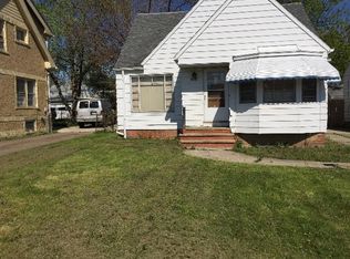 5215 Thomas St, Maple Heights, OH 44137