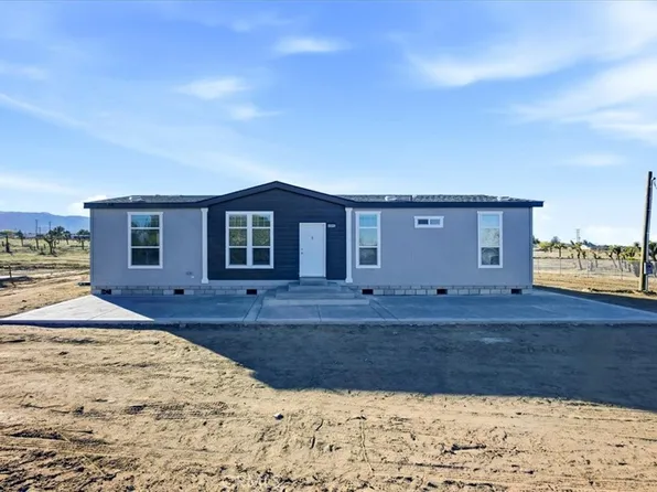 12012 Lager Rd, Phelan, CA 92371
