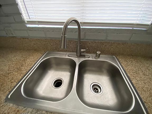 5th image of 1808 Ludwig Dr